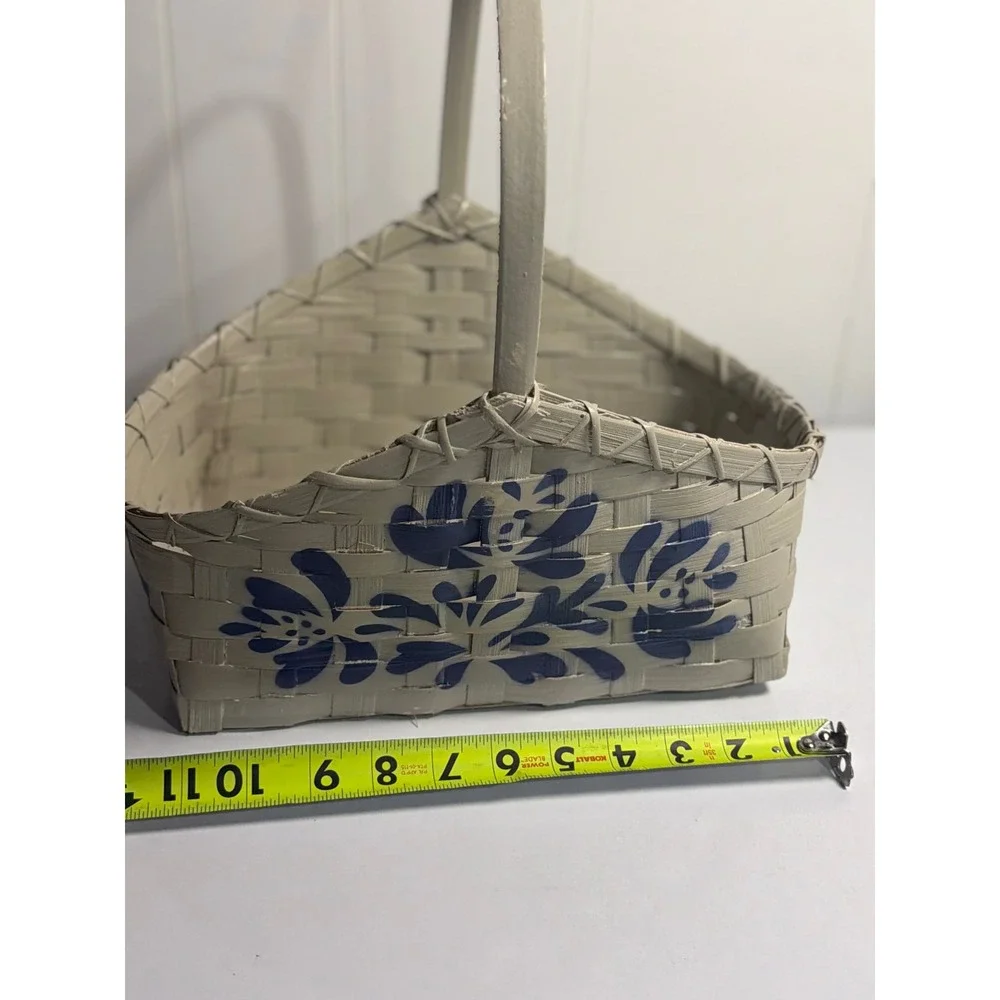 VTG Pfaltzgraff Yorktowne Woven Wood Basket Gray Blue Floral Farmhouse Handle‎